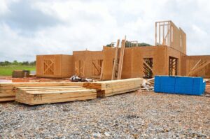 Budowanie drewnianego domu